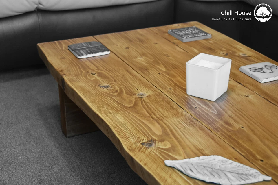 Waney / Live Edge Coffee Table Rustic Solid Wood Chunky Vintage Low Rustic Oak - Image 3 of 4