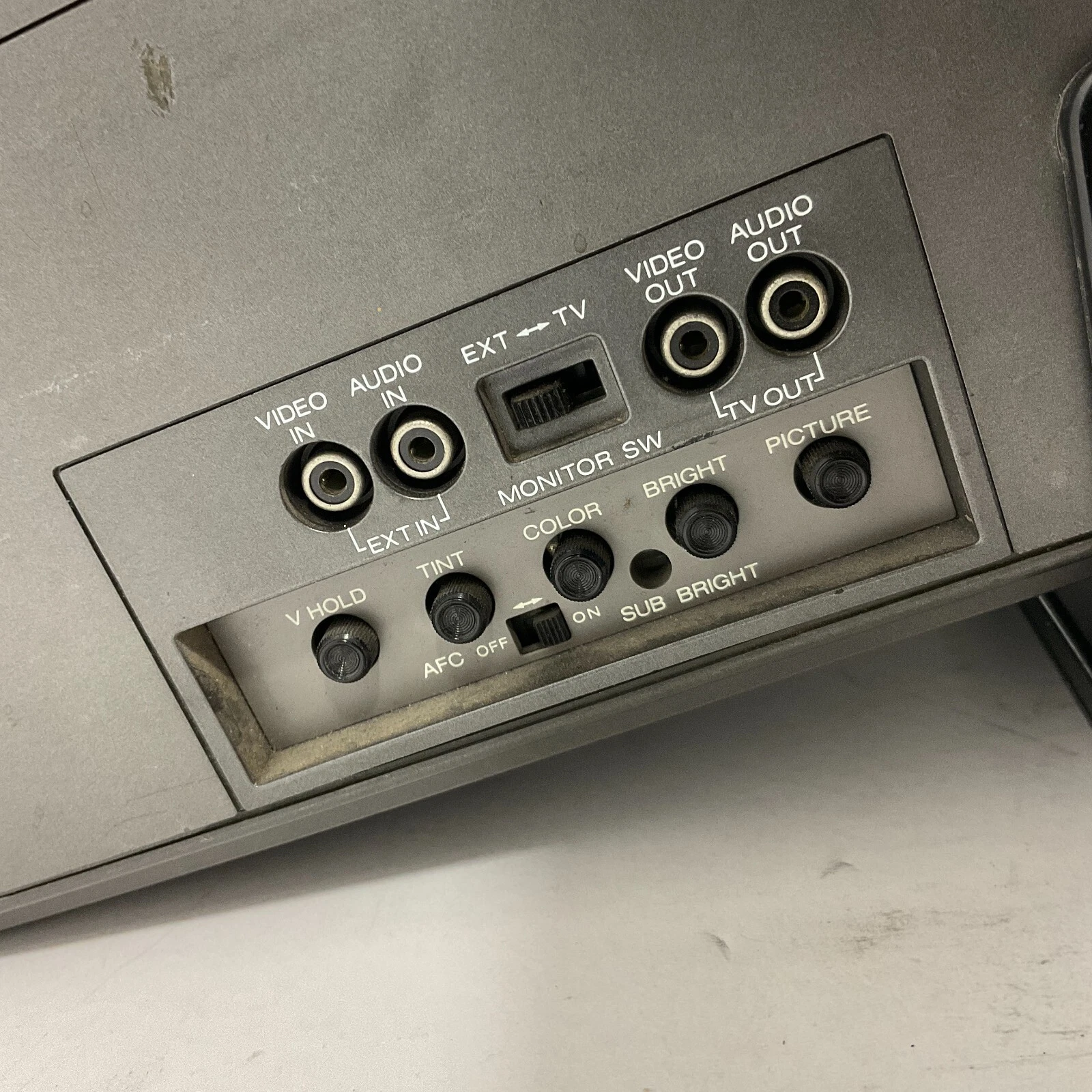 https://i.ebayimg.com/images/g/8MkAAOSwJN5mOrdE/s-l1600.webp