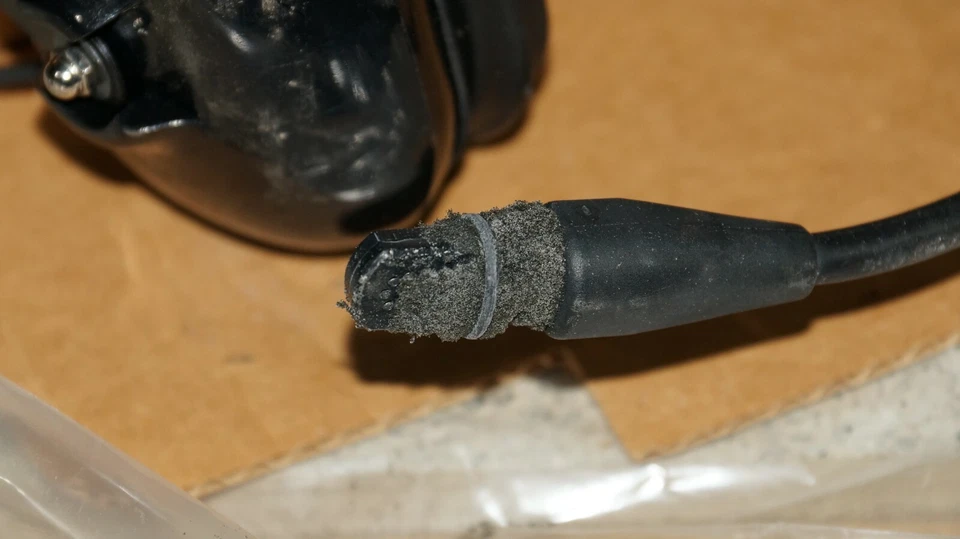 Genuine Motorola Heavy Duty Dual Muff Headset BDN6645A 40081G-03 - Image 4 of 4