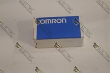 Omron, E5C2-R20K-105, Temperature Controller Dial Manual 200/220v 0-400°C