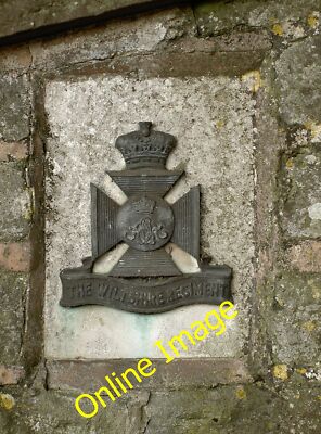 Foto 6x4 Wiltshire Regiment Abzeichen Warminster Eines von zwei militärischen Emblemen c2013