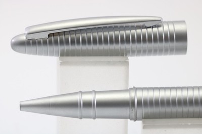 Vintage Executive gefütterter Satin Chrom Tintenroller (neue Mine montiert)