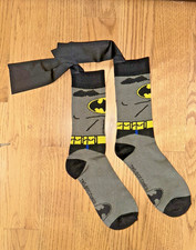 DC Comics Men's Adult Batman Cape Crew Mid-Calf Socks