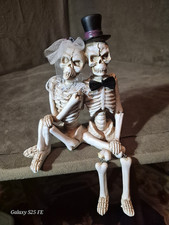 Skeleton Bride  Groom Figure
