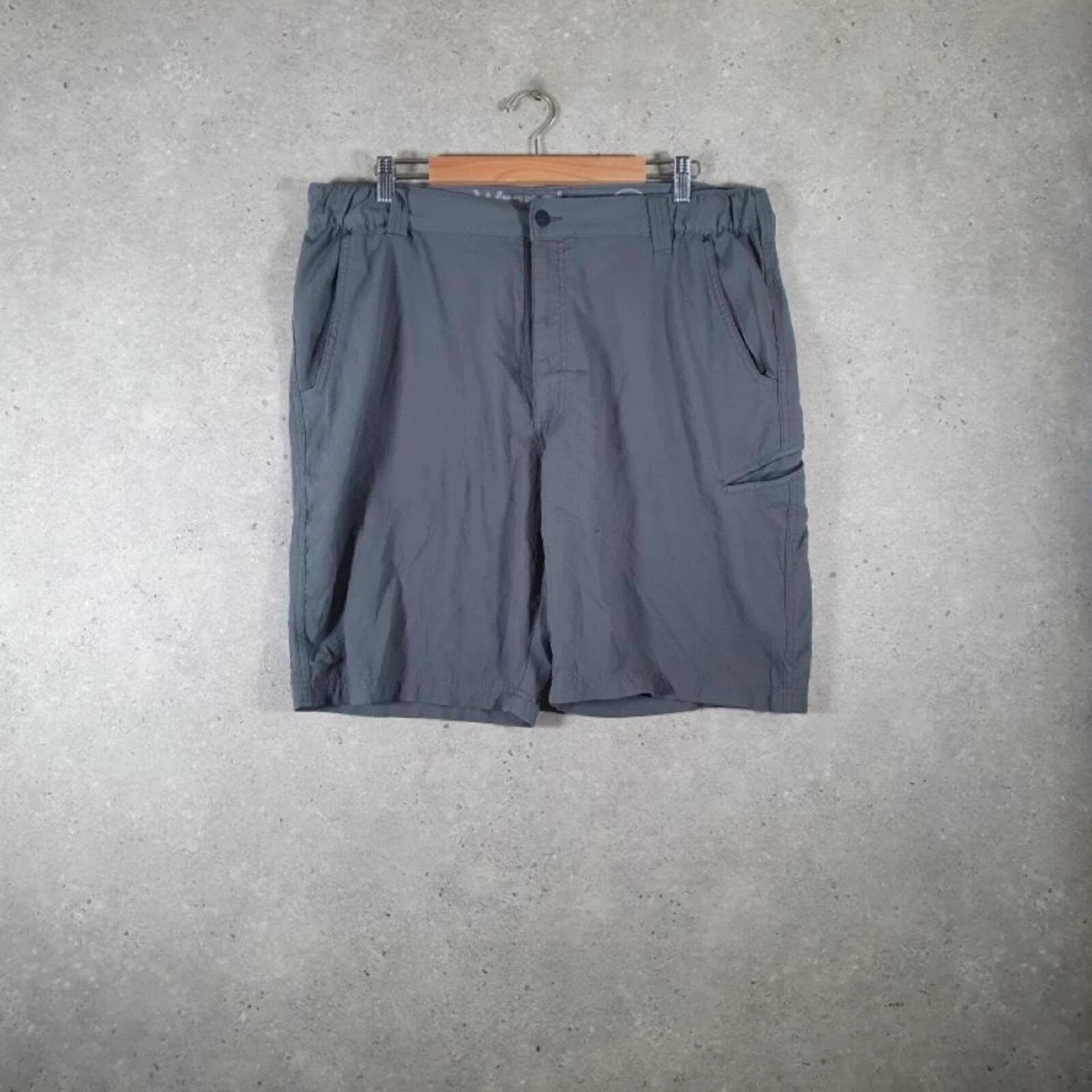 Vintage Wrangler Cargo Shorts Men’s W38 Grey BA5628