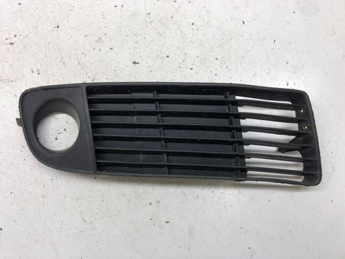 Audi A6 S6 C5 4B 1998 Verkleidung Nebelscheinwerfer / Gitter vorne DRA61229