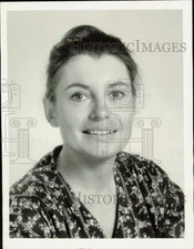 1974 Press Photo Gwen Arner stars in "The New Land" - afx20710