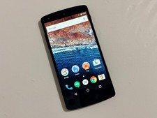 LG Nexus 5 - 16 GB - Black (Unlocked) (CA) Android 6 Working