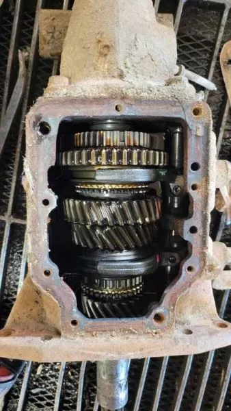 Complete Manual Transmissions for Ford F-100