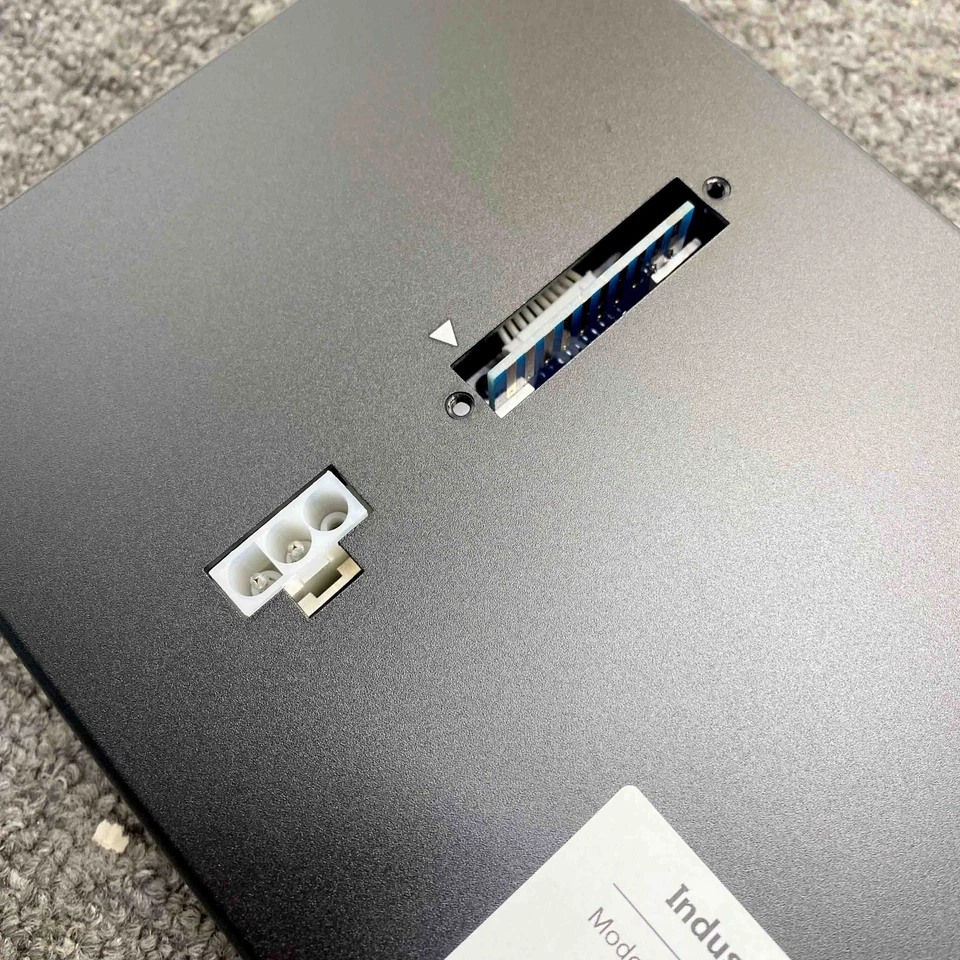 MONITOR LCD PLUG AND PLAY para MITSUBISHI CRT ON MELDAS M500 M520 M530 MDT962B Foto 4 de 4