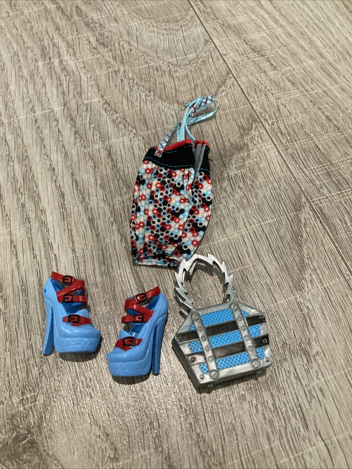 Frankie Stein MAUL Sessions Outfit Pieces- Includes Skirt, Shoes, and Purse