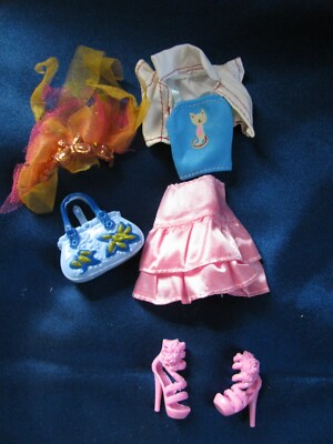 SAMMLUNGSAUFLÖSUNG MONSTER HIGH  KLEIDUNG NICHT ORIGINAL 2