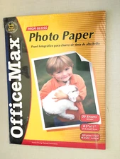 Photo Paper High Gloss Staples Picture Paper 20 Sheets 8.5" x 11" - New/Sealed