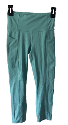 Athleta Ultimate Stash II Capri Green Size XS  Women's Athletic Leggings