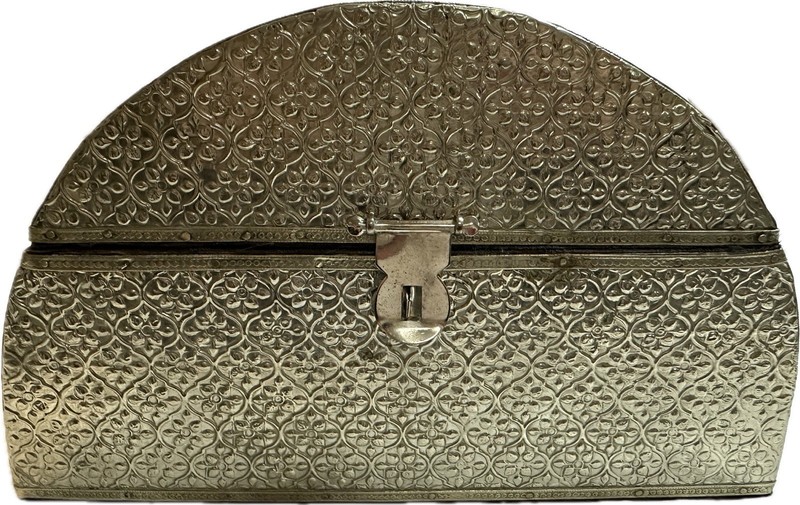 Vintage Ronita Smith Collection India Metal Dome Trunk Jewelry Box Chest AL-596