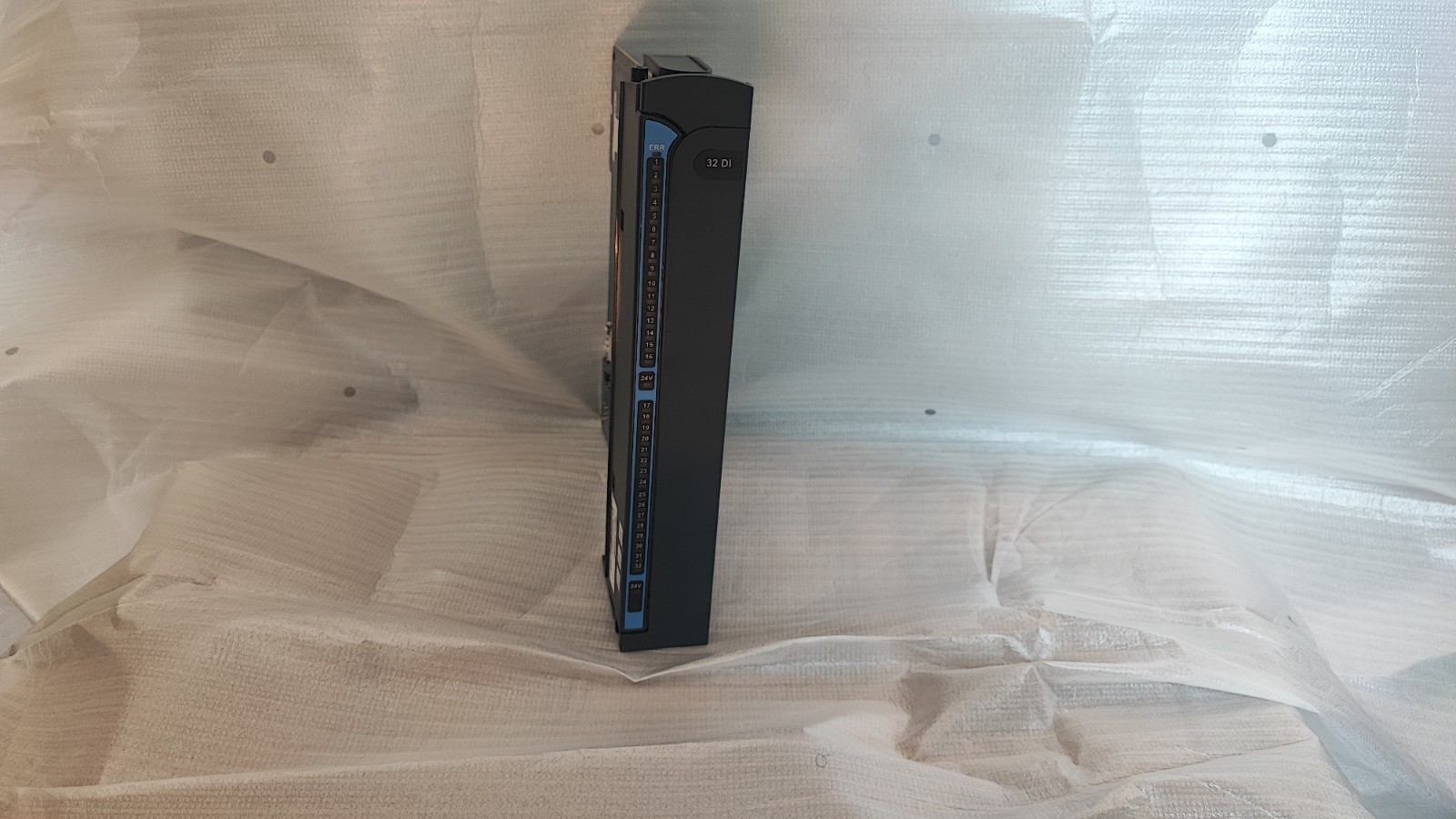 Motorola FLN3550A module d'acquisition 24V robuste pour automates IEC