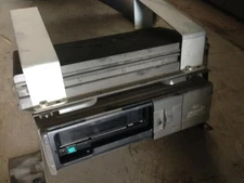 98 99 00 01 02 03 JAGUAR XJ8 AUDIO EQUIPMENT CD CHANGER ASSEMBLY W/ TRUNK AMP