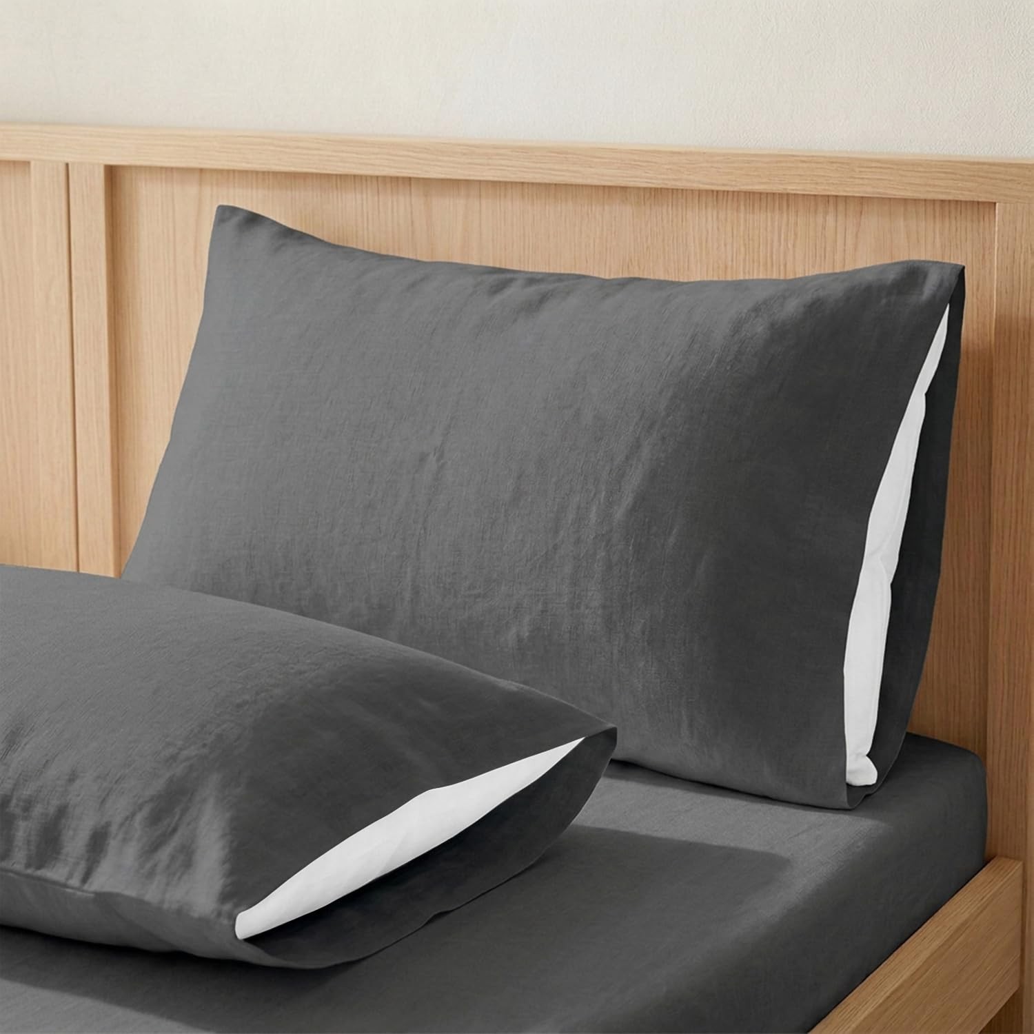 Taies d'oreiller 45x70 cm en coton doux anthracite pour limiter la transpiration nocturne