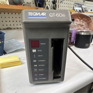 Tecmar QT-60e QIC Tape Drive Gray Data Cartridge Drive