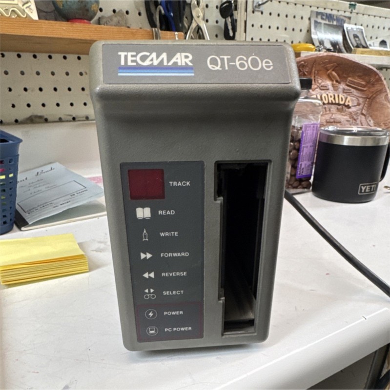 Tecmar QT-60e QIC Tape Drive Gray Data Cartridge Drive