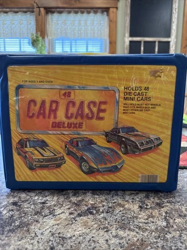 Vintage HOT WHEELS Car Case With Hot Wheels Cars With 47 Vehicles. Asst Cars