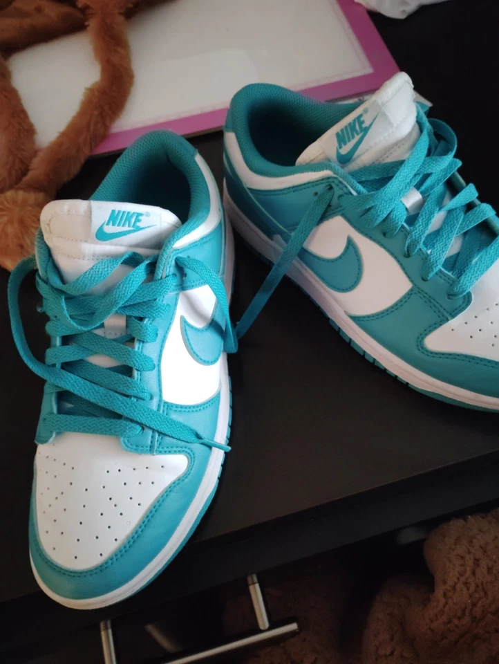 Aqua Dunks para mujer talla 7,5 nuevo nunca usado Foto 2 de 4