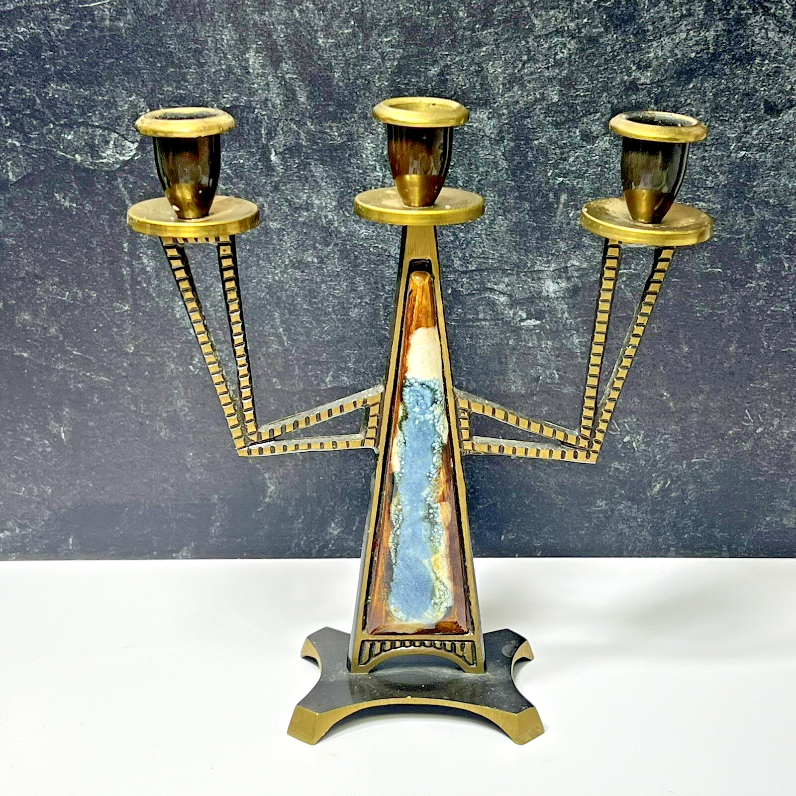 Made In Israel Holds 3