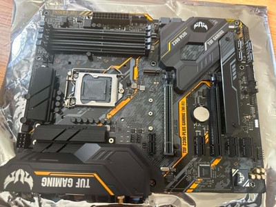 ASUS TUF Z390-PLUS GAMING WI-FI LGA1151 DDR4 PCIe 3.0 HDMI USB 3.1 Gaming