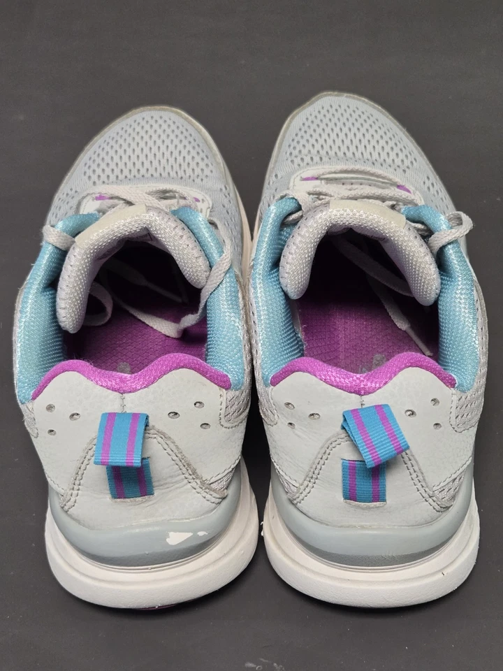 Zapatos deportivos para correr Skechers para mujer D Lux Walker Infinite 149023 talla 9 Foto 2 de 4