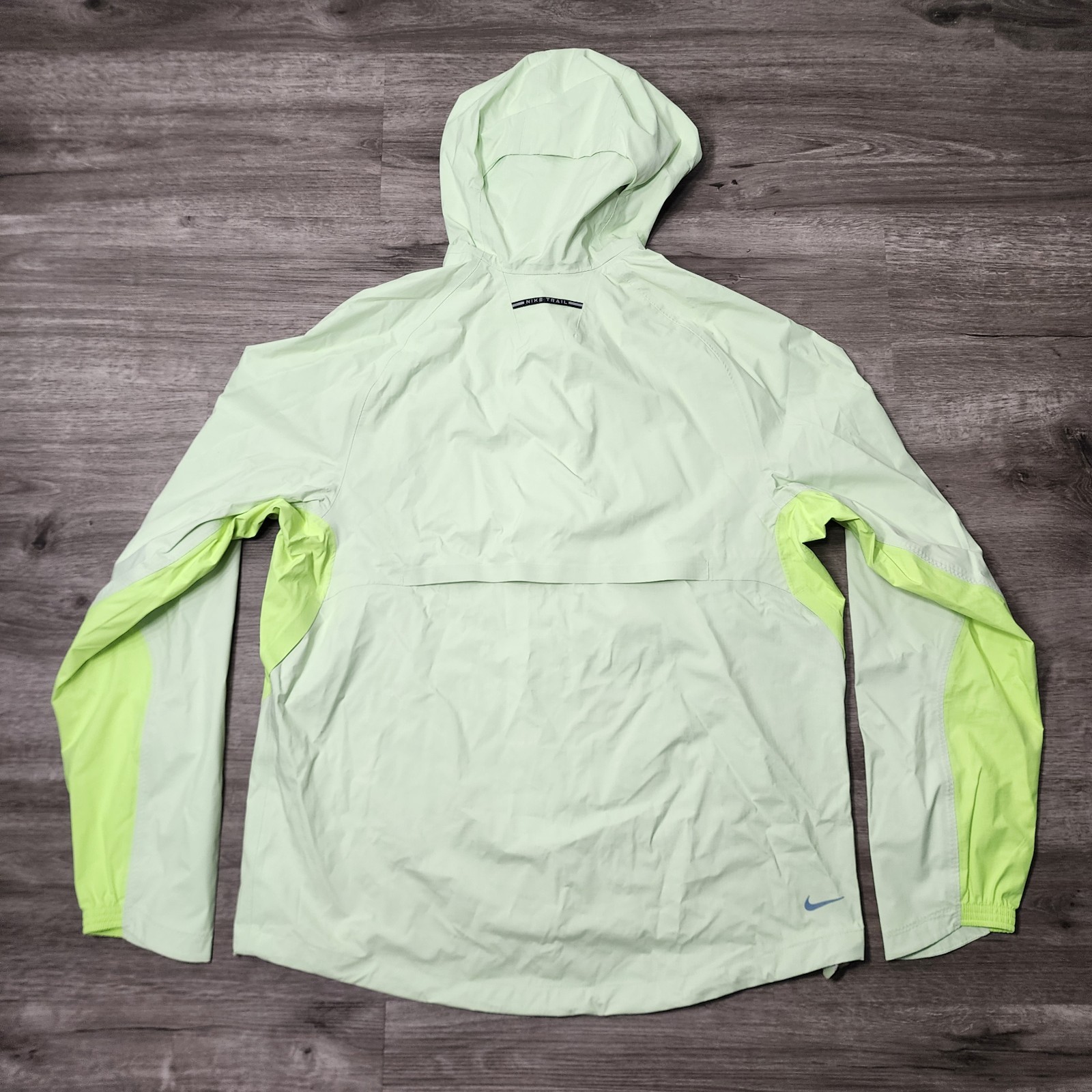 Nike Men's Medium Trail Netplus Cosmic Peaks Storm-FIT Jacket image 5
