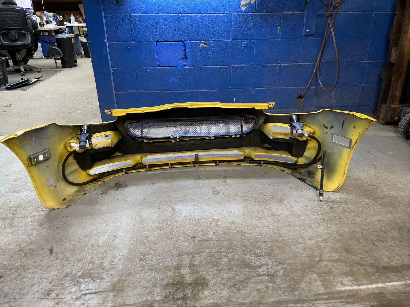 Maserati 4200 GT 2002-2004 Front Washer P/N 980001066