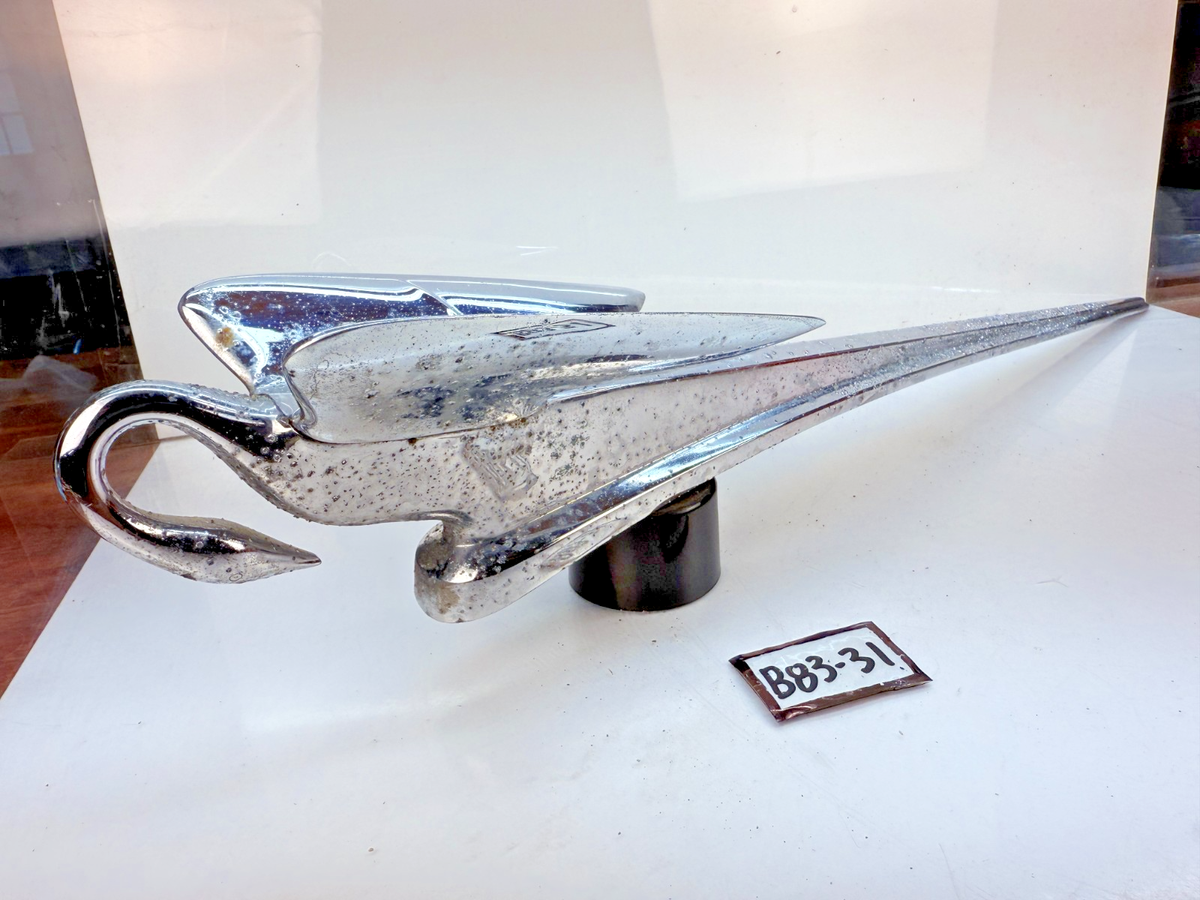 AUTHENTIC MODELS 舵型ブックマーク OEM1952 - 1954 Packard Hood Ornament Swan Patrician 200 300