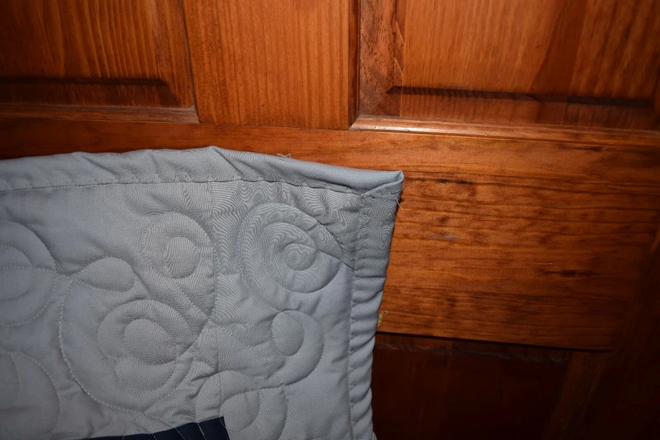 BABY CRIB QUILT M/W NEW ENGLAND PATRIOTS FABRIC  - Image 3 of 4