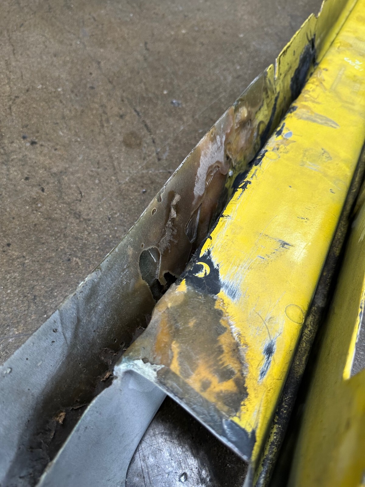Ferrari 348, RH, Rocker Panel, Side Skirt, Prior Repair / Damage,  P/N 62065900