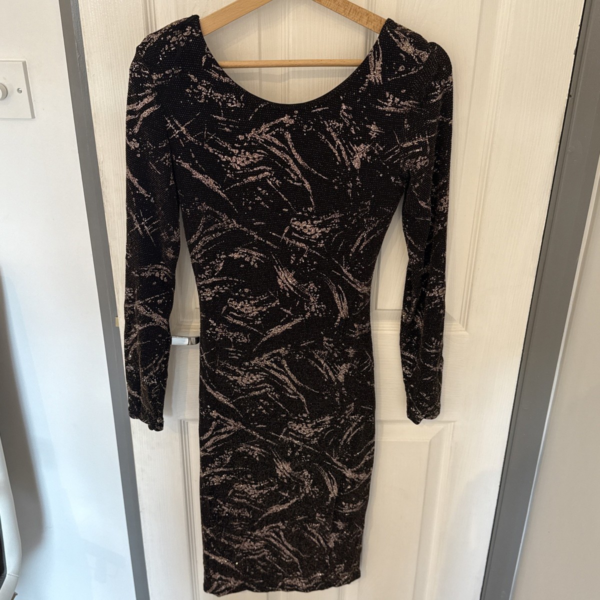 black sparkly dress quiz Women's Bronze Long Sleeve Bodycon Lined Size 10 Casual Dress A-line Wedding Gown with Colour:ROSE QUARTZ AND BLACK