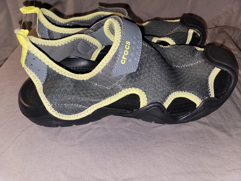 Crocs Swiftwater Fisherman Men’s Casual Mesh Comfort Sandals size 9 15041