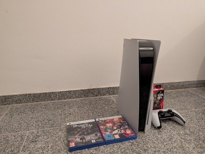 PS 5 Disc Edition 825 GB Version + 1TB SSD + Demon's Soul + Person 5 Royal