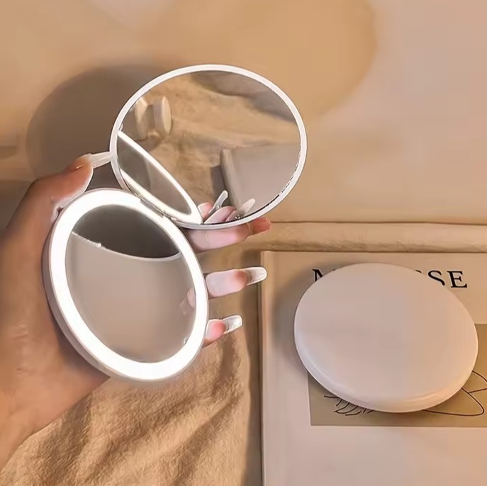 1X Mini Espejo de Maquillaje LED Portátil Plegable Doble Cara Pequeño Redondo Recargable