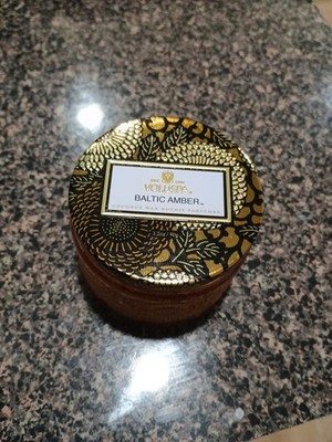 Voluspa Candle BALTIC AMBER 3.2 oz COCONUT WAX - FAST SHIP! 