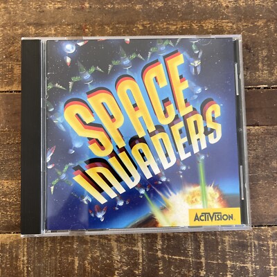 Space Invaders (PC, 1999) Jewel Case with Booklet