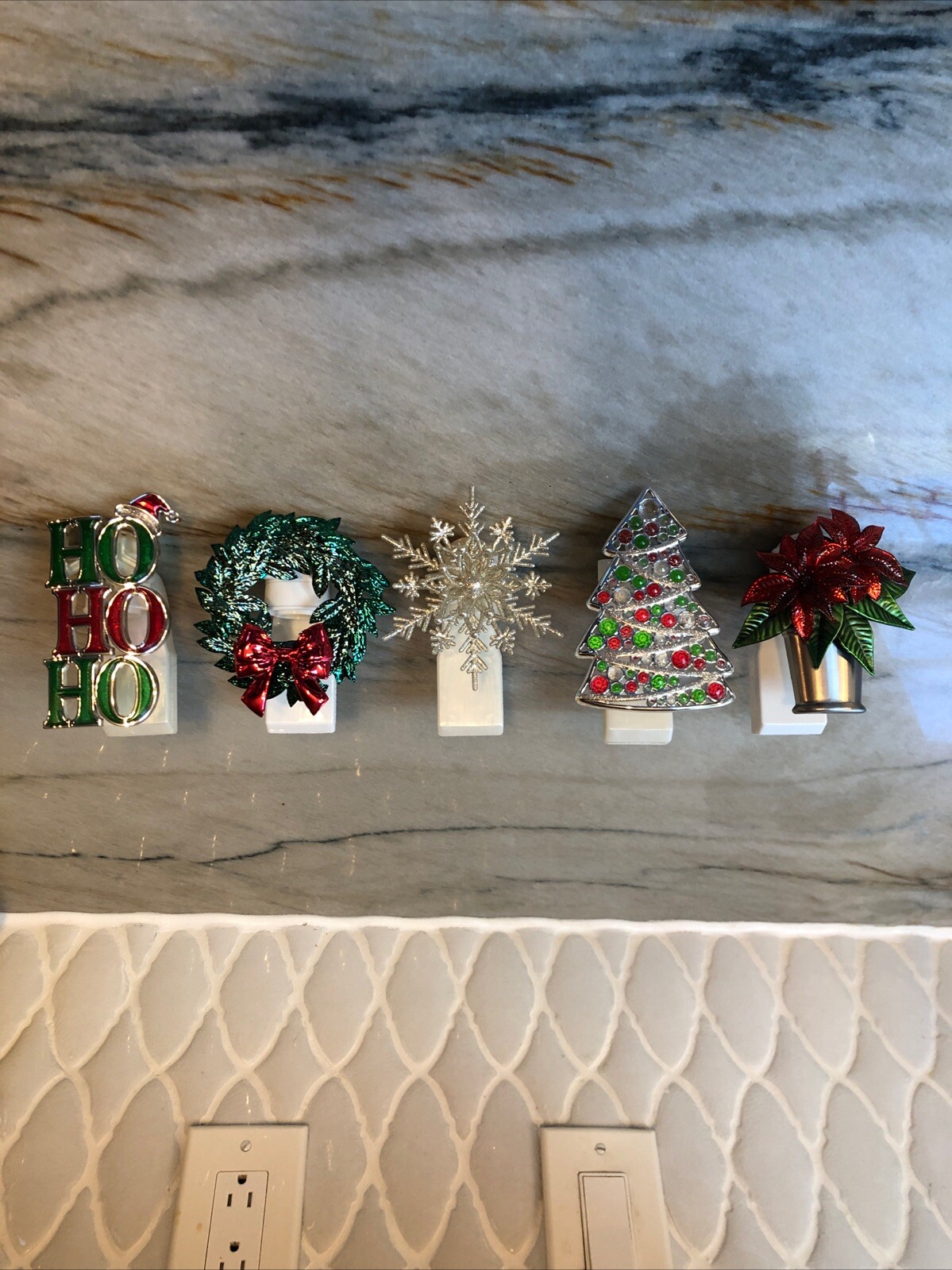 5 Festive Bath & Body Works Wallflower Plug Ins for Christmas Decor BBW-image