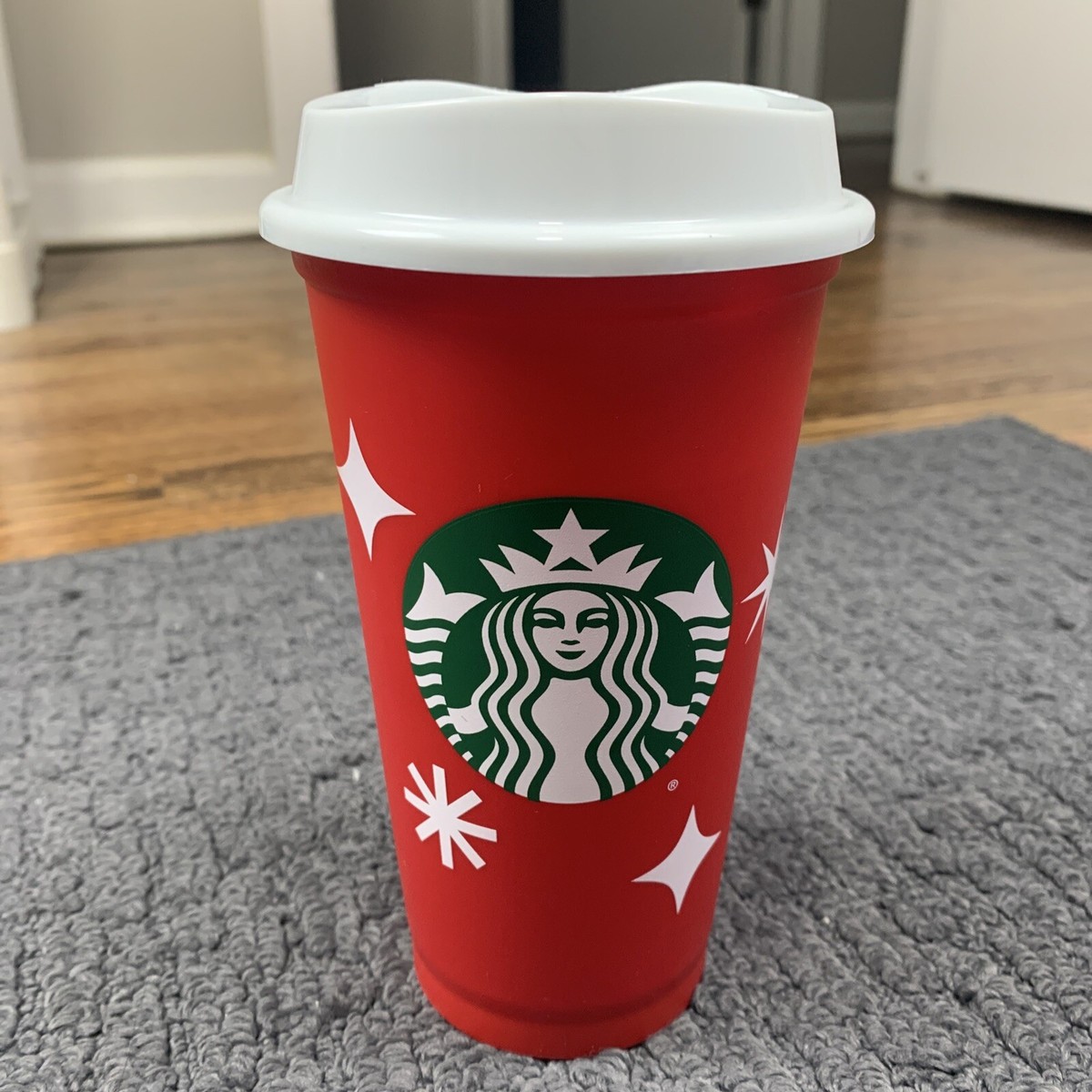 New Starbucks Holiday 2022 Reusable Red Hot Cup Christmas Grande 16oz 25  Years | eBay