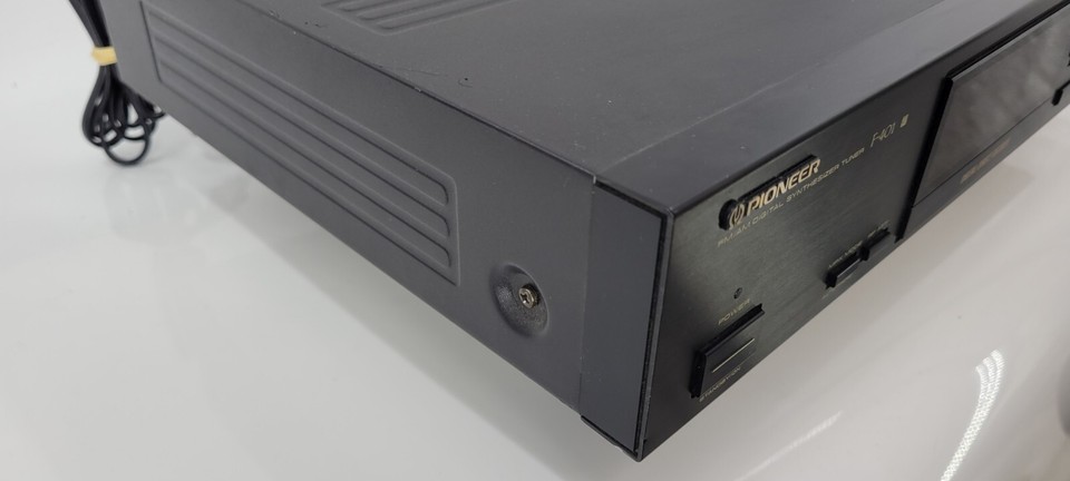 Pioneer F-401L Tuner AM/FM Numérique – Vintage, Quelques Signes D'usage, Son Au Top !