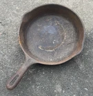 Cast Iron Skillet #6 Unmarked Wagner 9 inch "B", Double Spout - NEEDS CLEANED UP