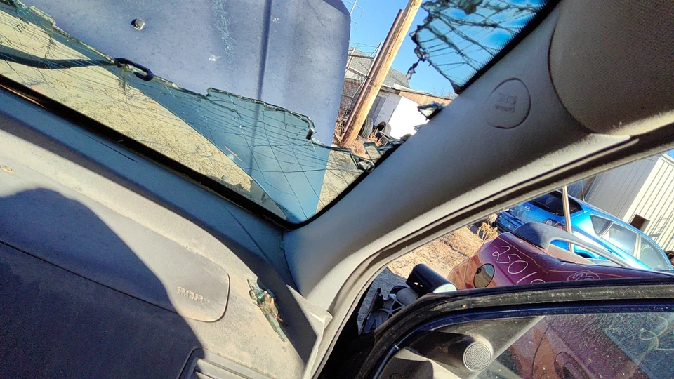 Hyundai Tucson 2006 pasajero derecho un pilar moldura parabrisas poste panel U7 gris Foto 2 de 2