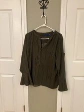 Women’s Apt 9 Long Sleeve Green Blouse Top Size XL