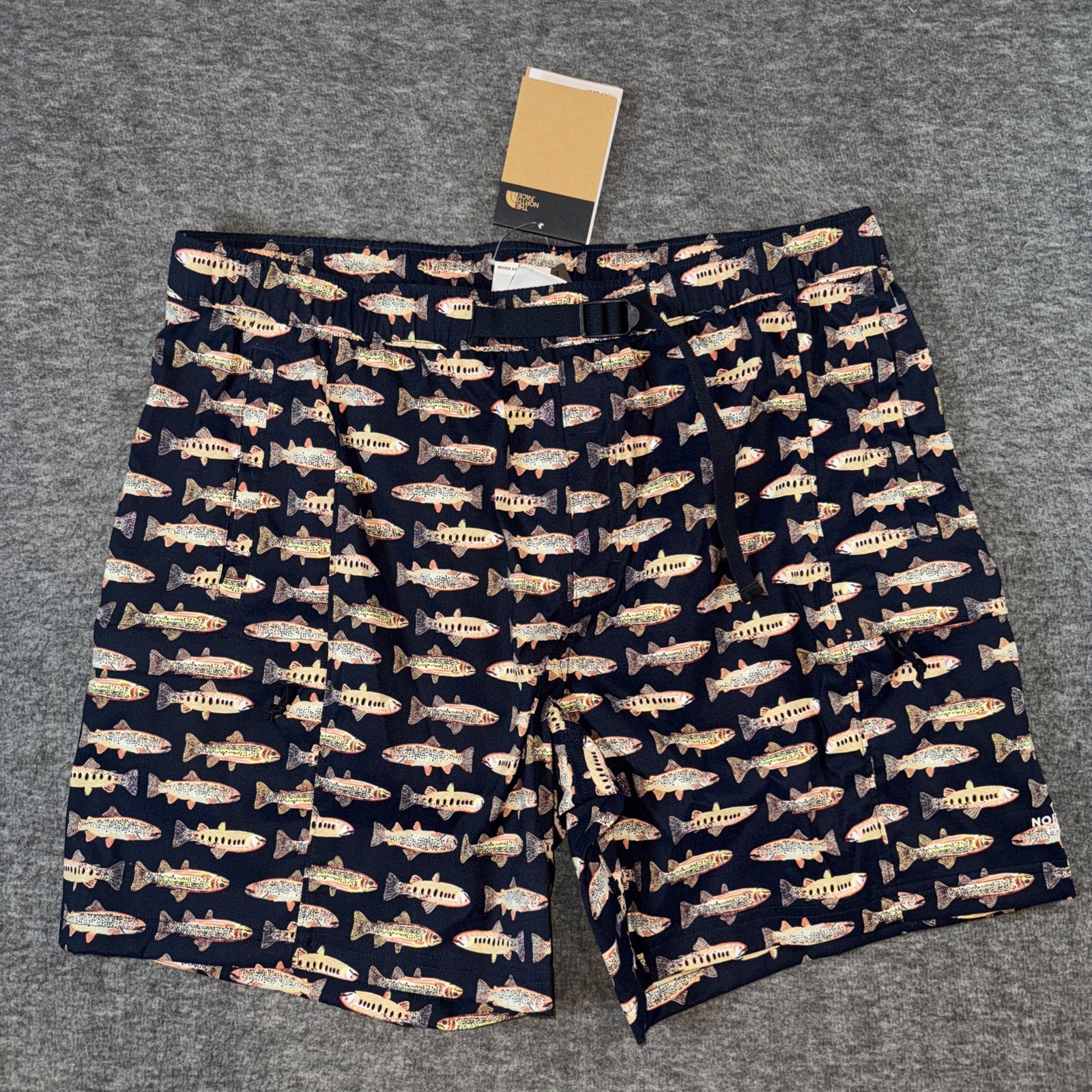North Face Men Class V Belted Shorts Fish Print Stretch FlashDry Size XL New