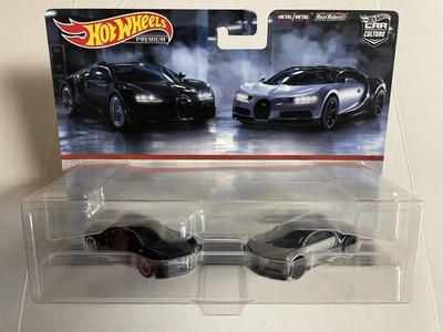 Hot Wheels Premium Bugatti Veyron & '16 Bugatti Chiron 2 Pack