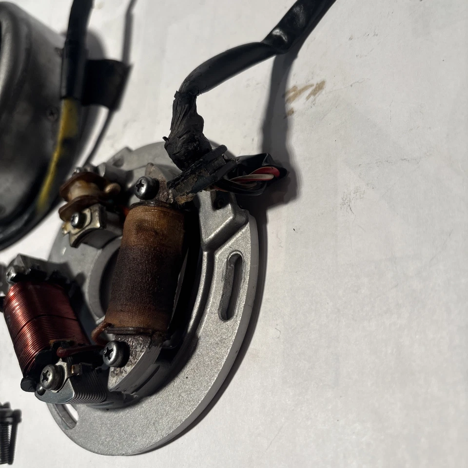 1980 Yamaha IT425 Stater Magneto Flywheel IT 425 YZ400 IT400 OEM - Imagem 3 de 4