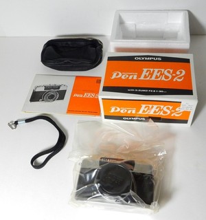 NUEVO DE LOTE AÑOS 60 SIN USAR BONITO BOLÍGRAFO OLYMPUS EES 2 CÁMARA SELLADA EN CAJA ZUIKO F2.8 30 MM